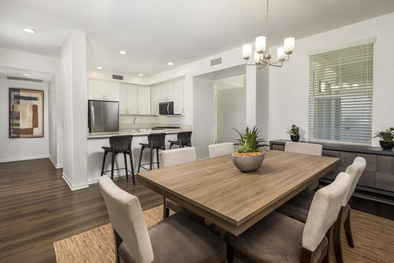Coventry Court Luxury Senior Apartments Tustin Ca 19 of 30