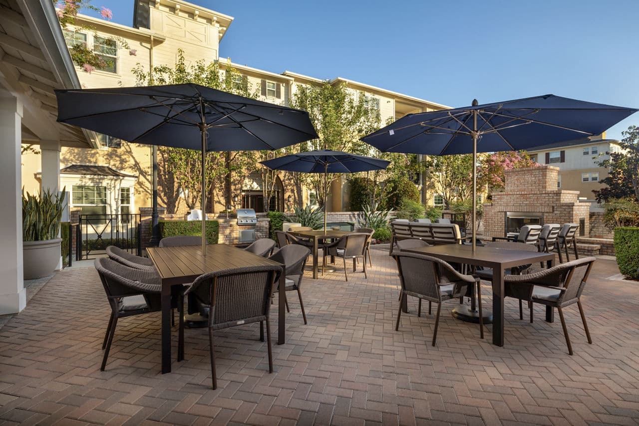Coventry Court Luxury Senior Apartments Tustin Ca 10 of 30