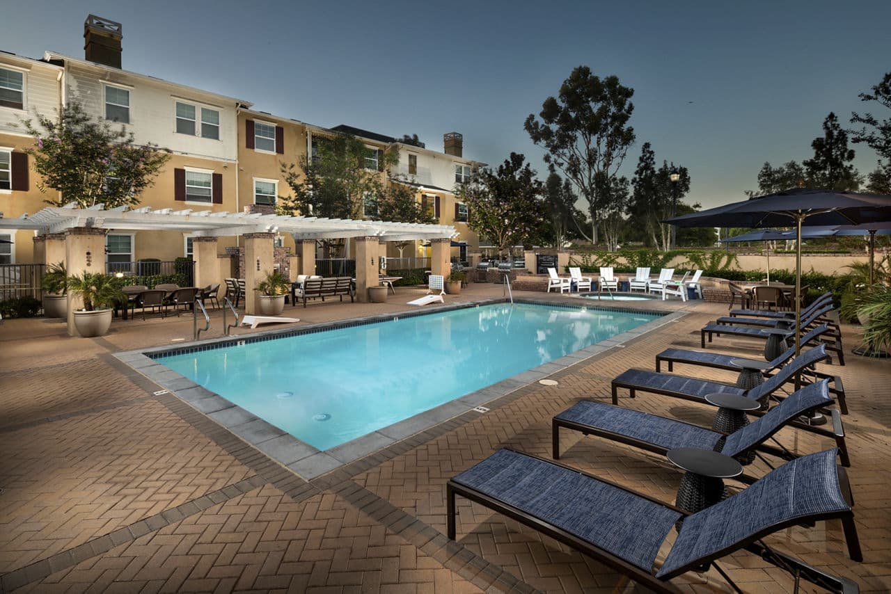 Coventry Court Luxury Senior Apartments Tustin Ca 4 of 30