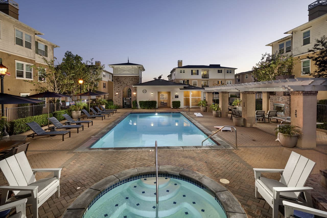 Coventry Court Luxury Senior Apartments Tustin Ca 5 of 30