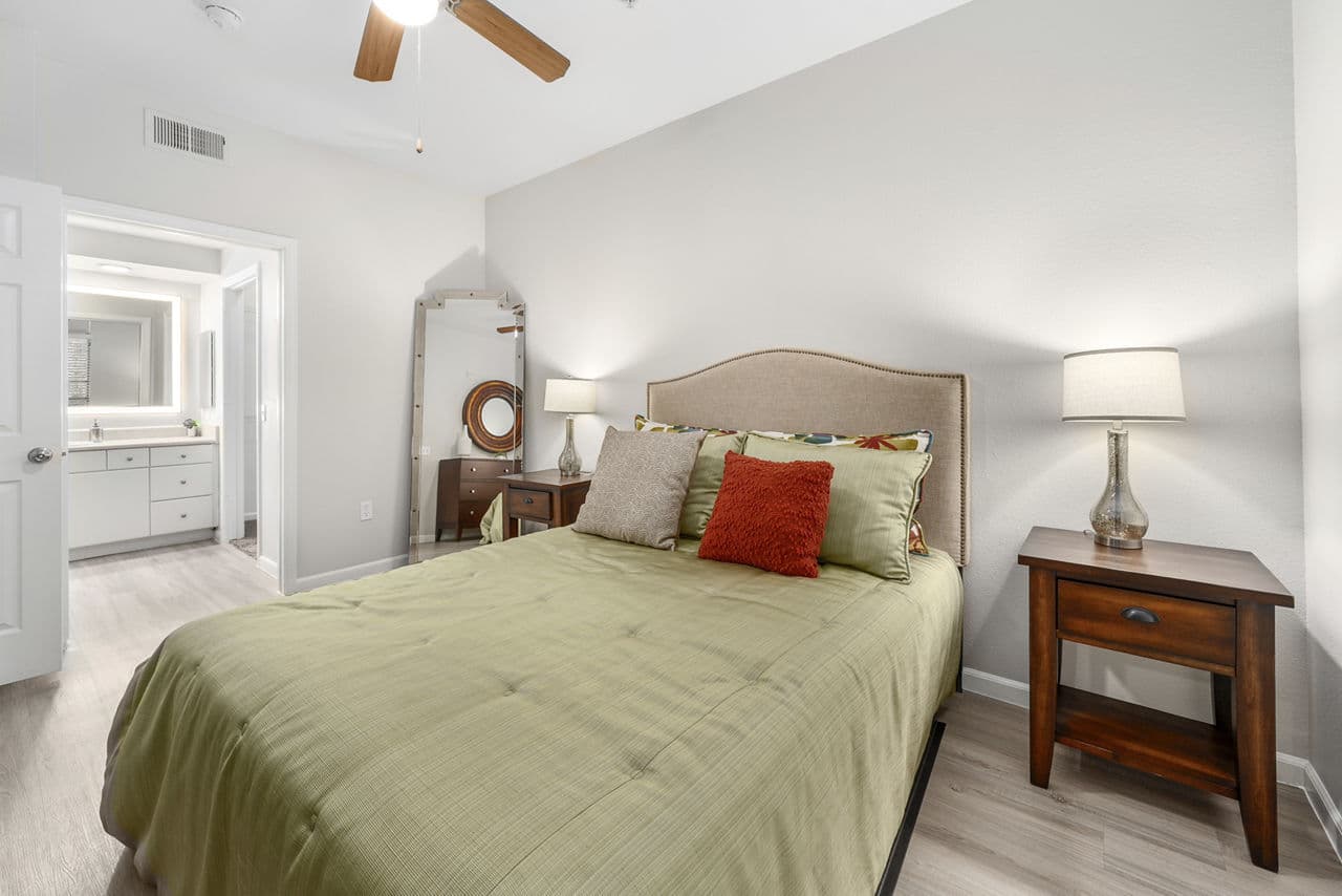 Residences At Fortytwo25 Apartments Phoenix Az 22 of 25