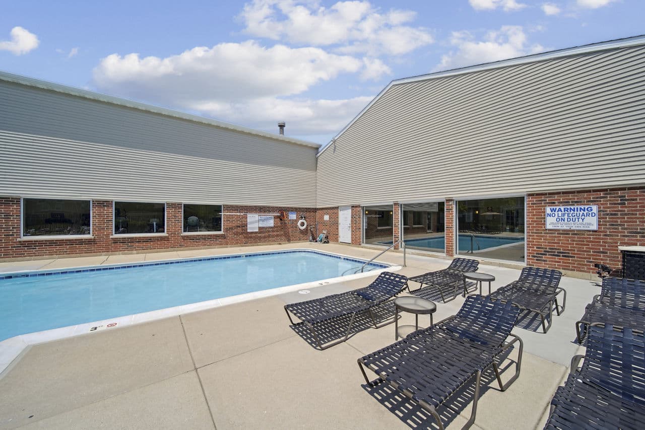 Waterford Place Apartments Arlington Heights Il 3 of 23