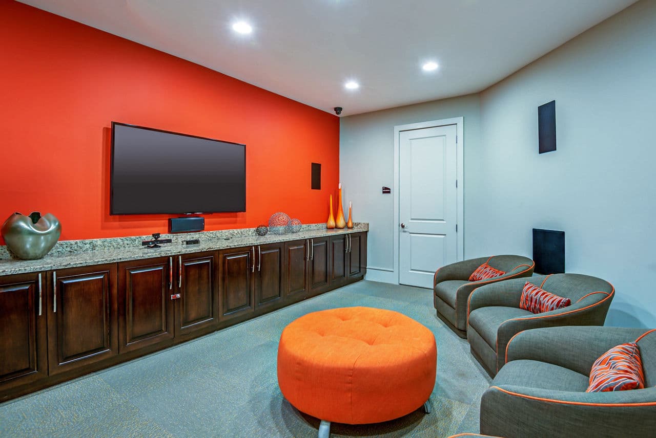 Whitehall Parc Apartment Homes 7 of 19