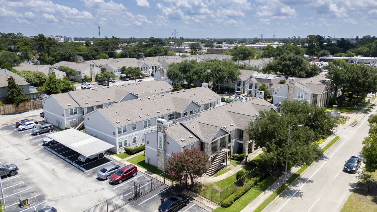 Reserve at Garden Oaks Apartments 2 of 8