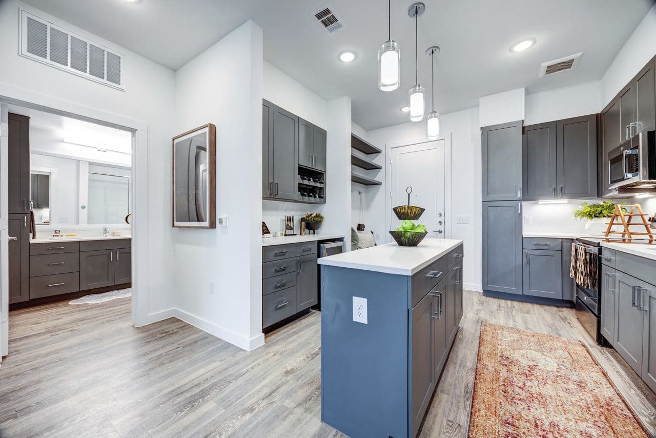 Lakeshore Pearl Austin Tx 35 of 42