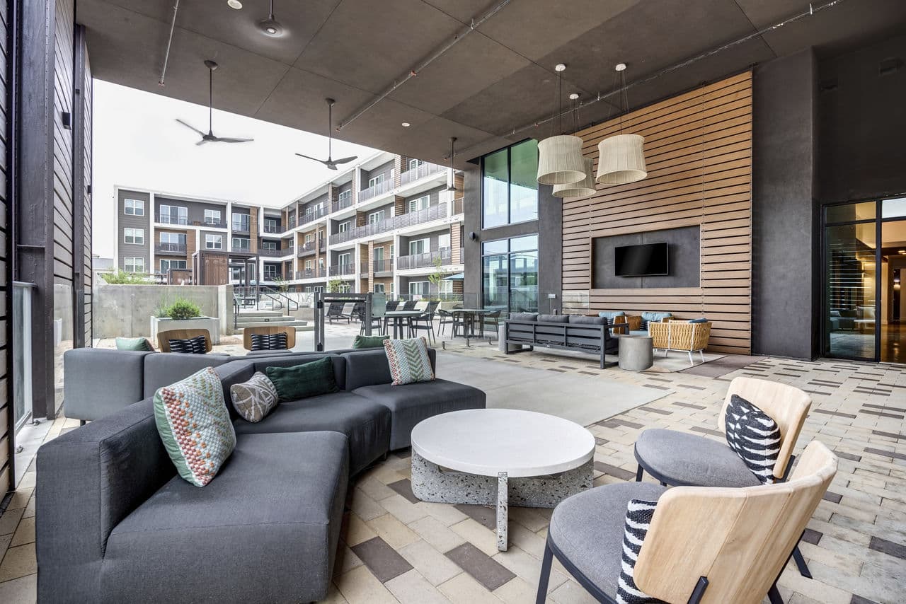 Lakeshore Pearl Austin Tx 19 of 42