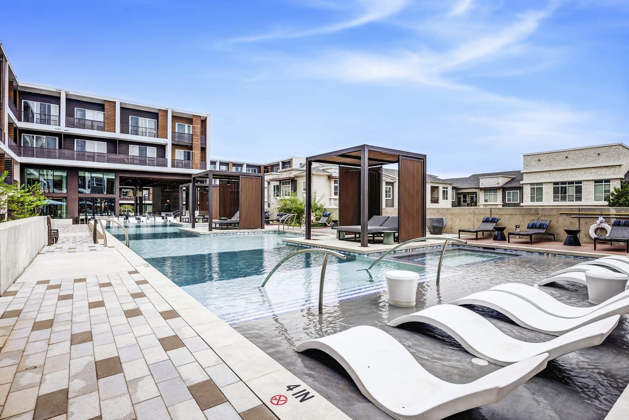 Lakeshore Pearl Austin Tx 2 of 42