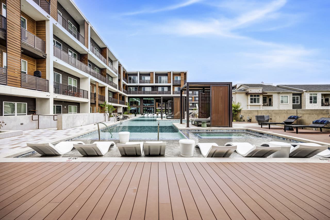 Lakeshore Pearl Austin Tx 3 of 42