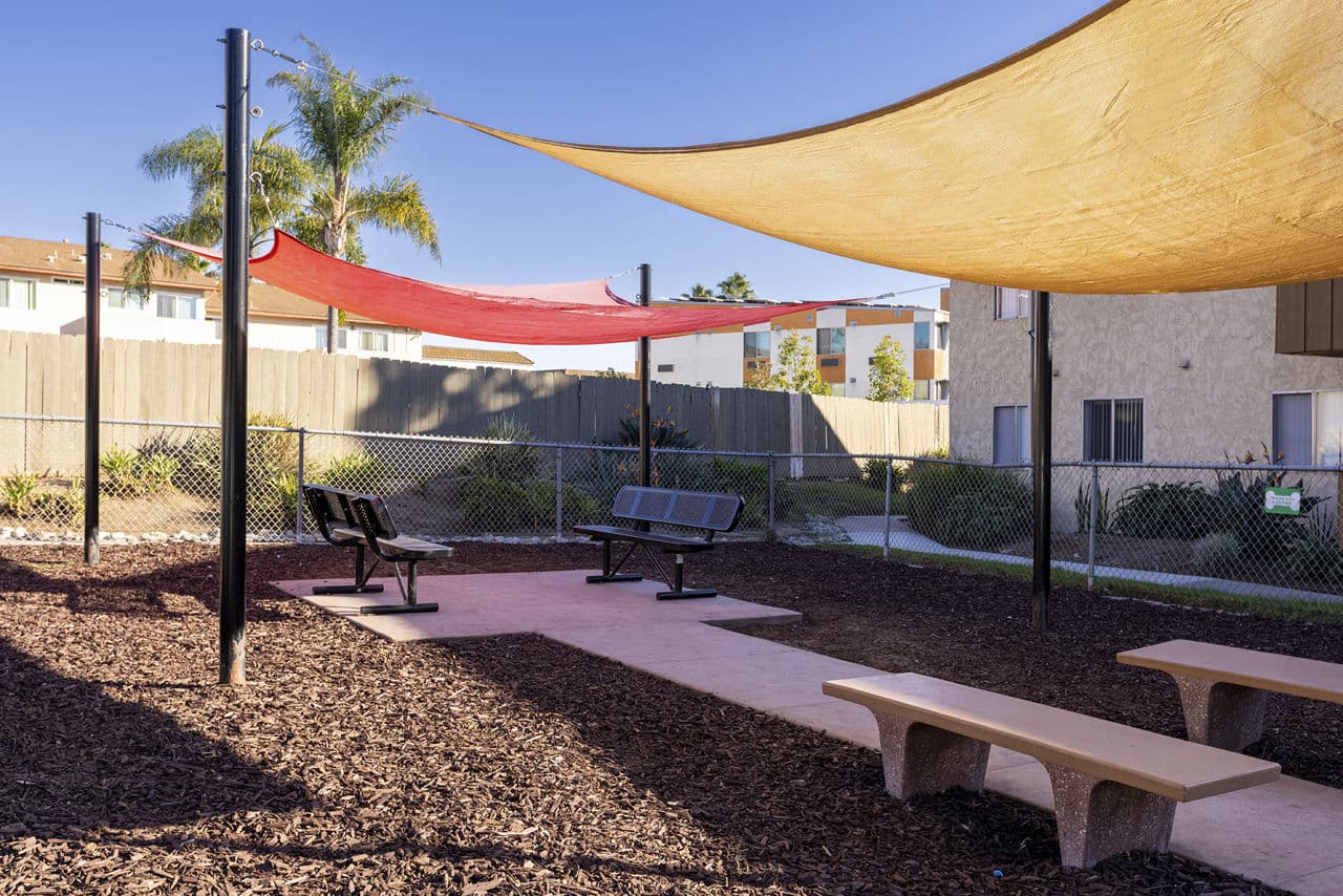 Ocean Breeze Apartments 10 of 30