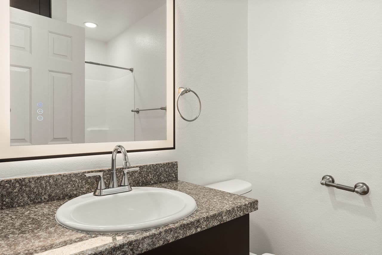 Whispering Oaks Apartments San Marcos Ca 23 of 23