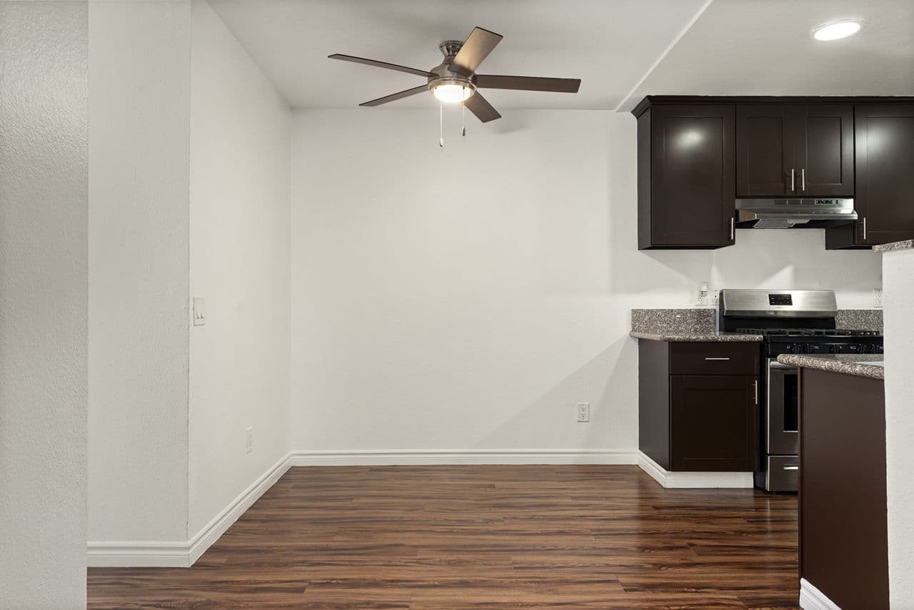Whispering Oaks Apartments San Marcos Ca 15 of 23