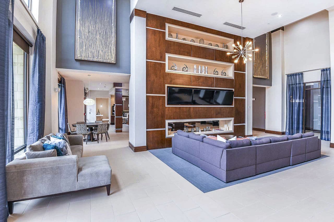 The Four At Deerwood Luxury Apartments Jacksonville Fl 2 of 19