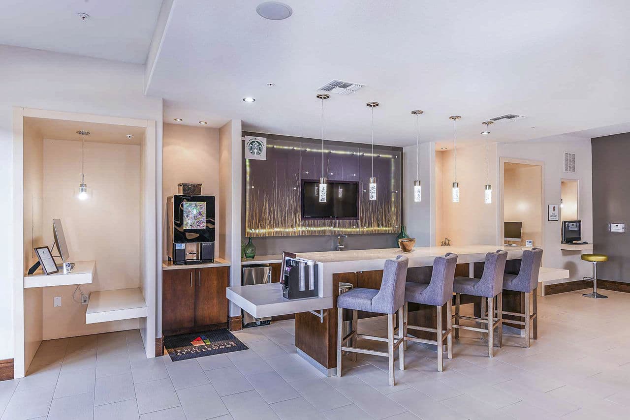 The Four At Deerwood Luxury Apartments Jacksonville Fl 6 of 19