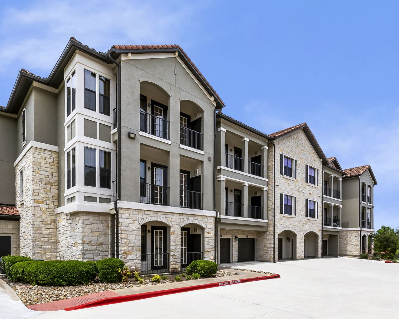3500 Westlake Apartments 3 of 18