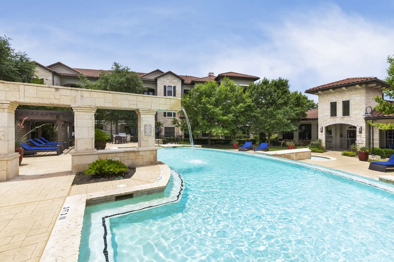 3500 Westlake Apartments 1 of 18