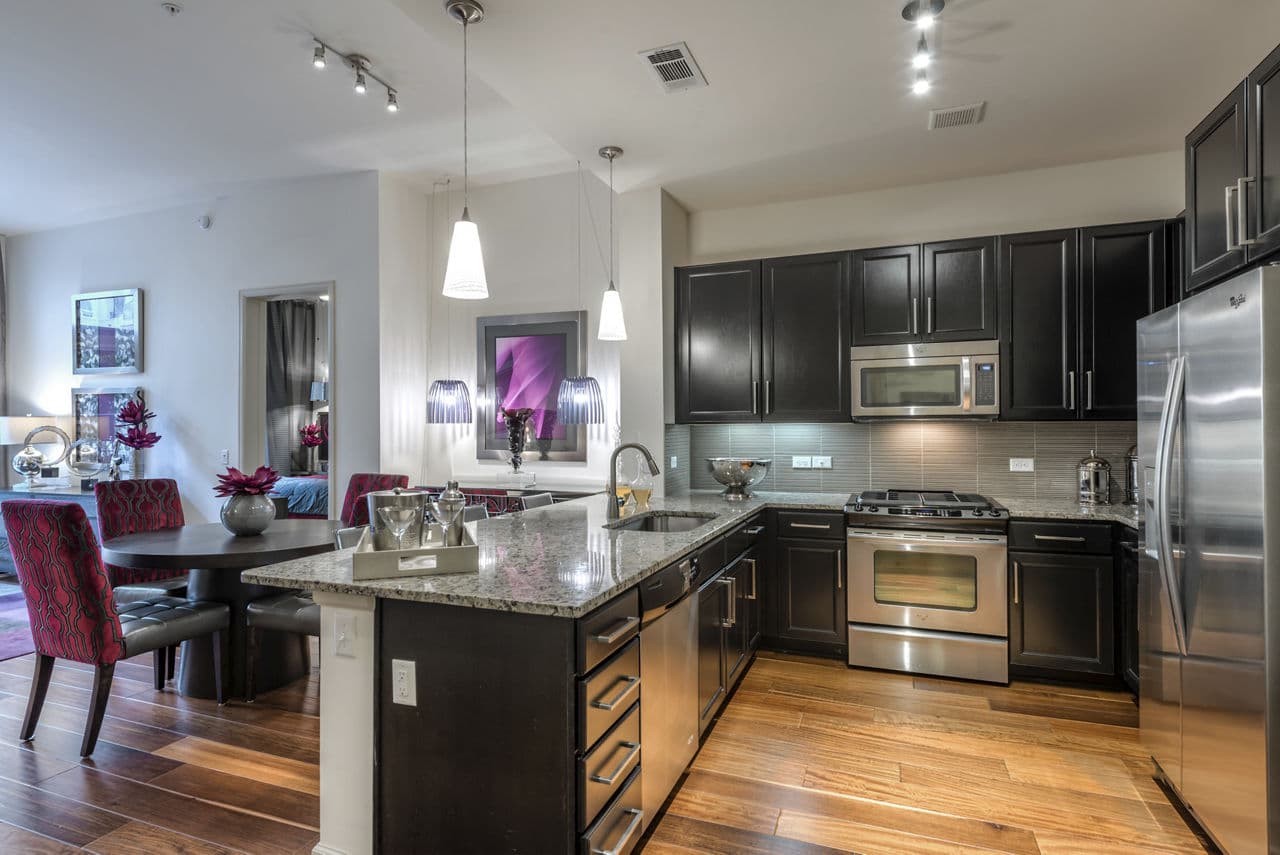 Waterwall Place Luxury Apartments Houston Tx 14 of 20