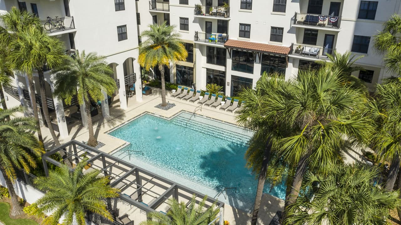 2 Bayshore Luxury Waterfront Apartments Tampa Fl 1 of 29