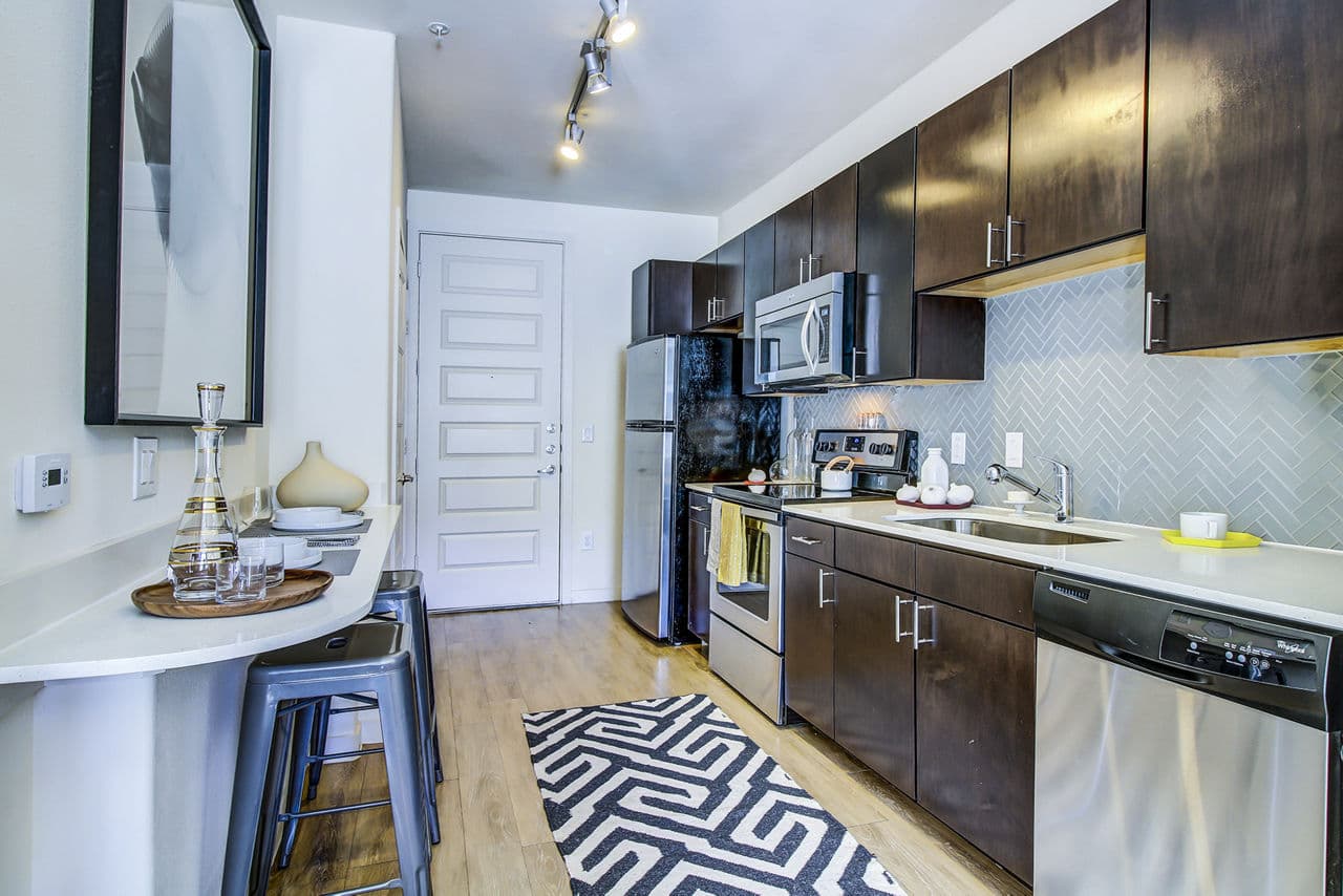 Elan East Apartments Austin Tx 15 of 17