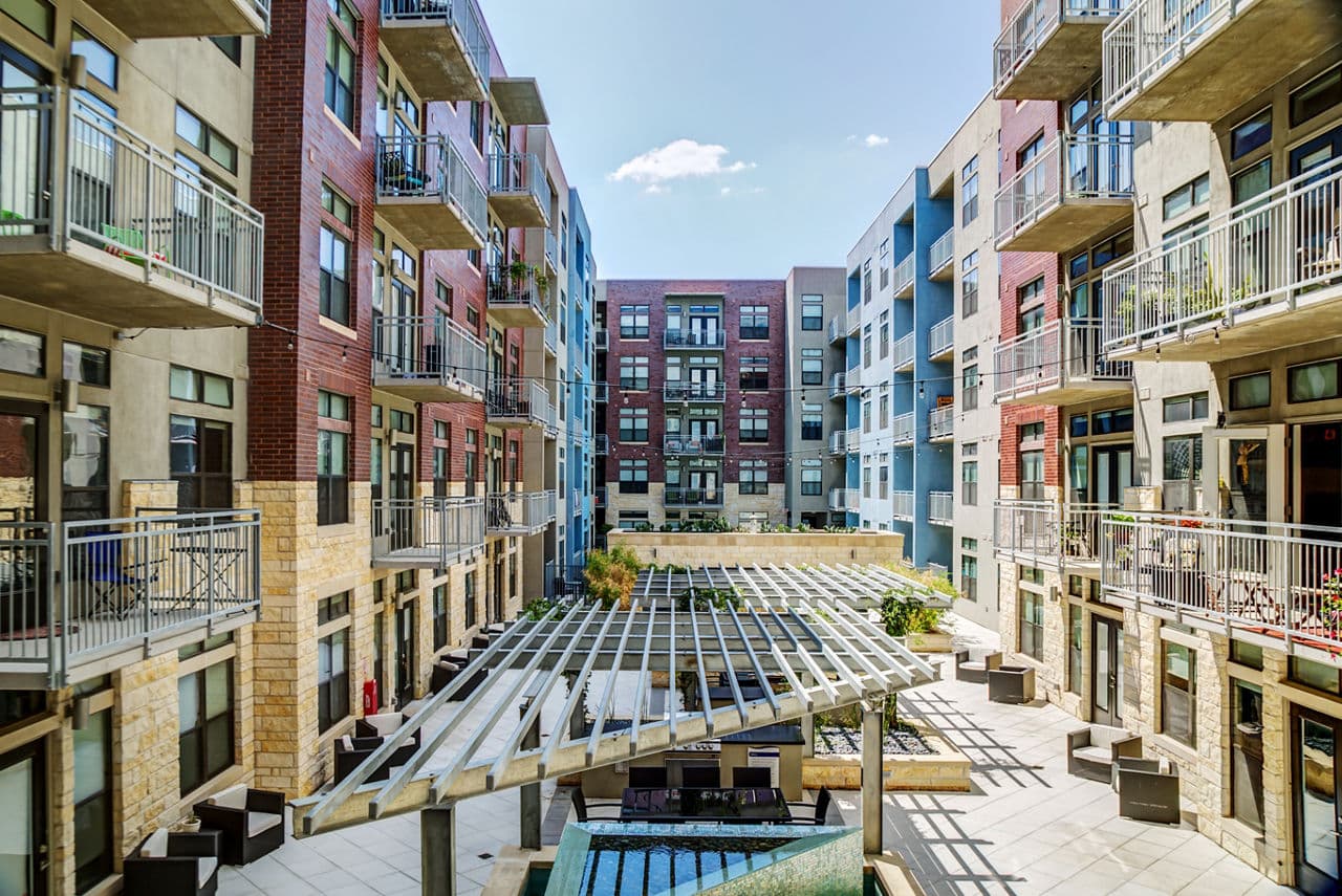 Coldwater Luxury Apartments Austin Tx 1 of 19