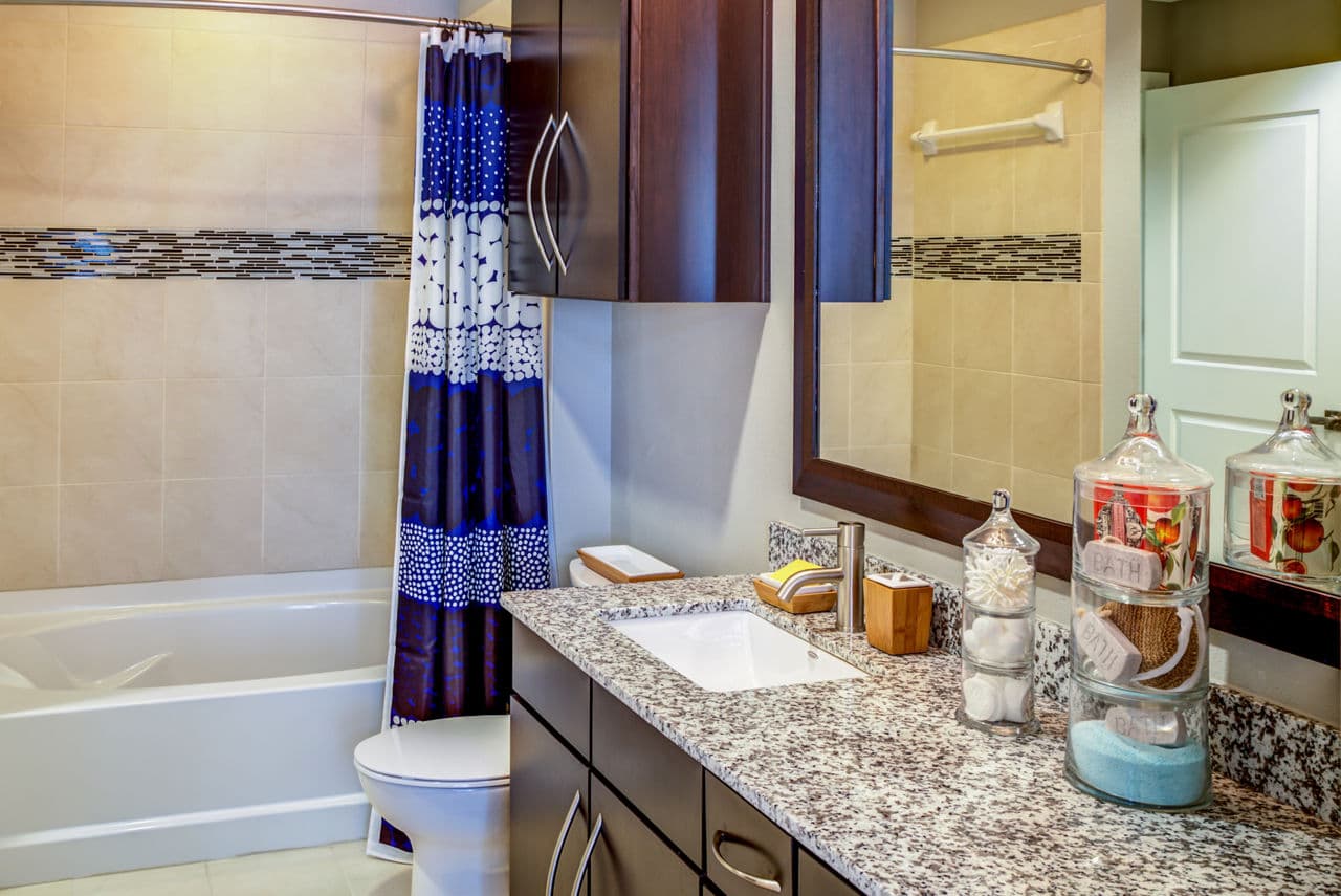 Coldwater Luxury Apartments Austin Tx 3 of 19
