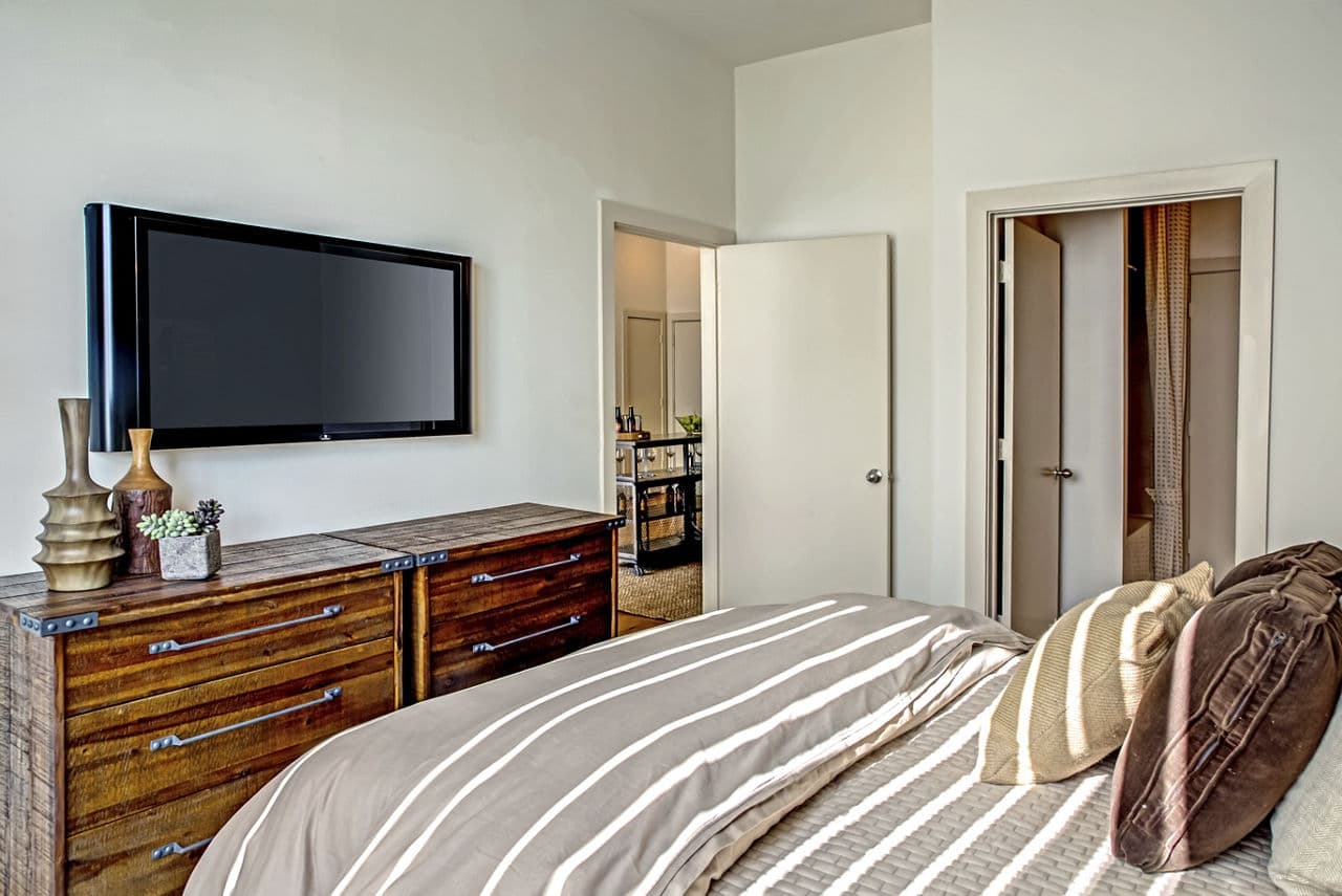 Sawyer Heights Lofts Luxury Apartments 5 of 8