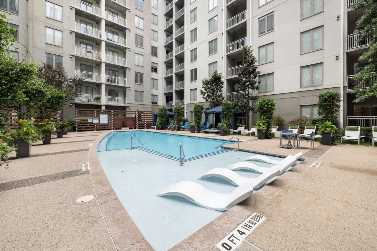 The Devon Apartments 1 of 8