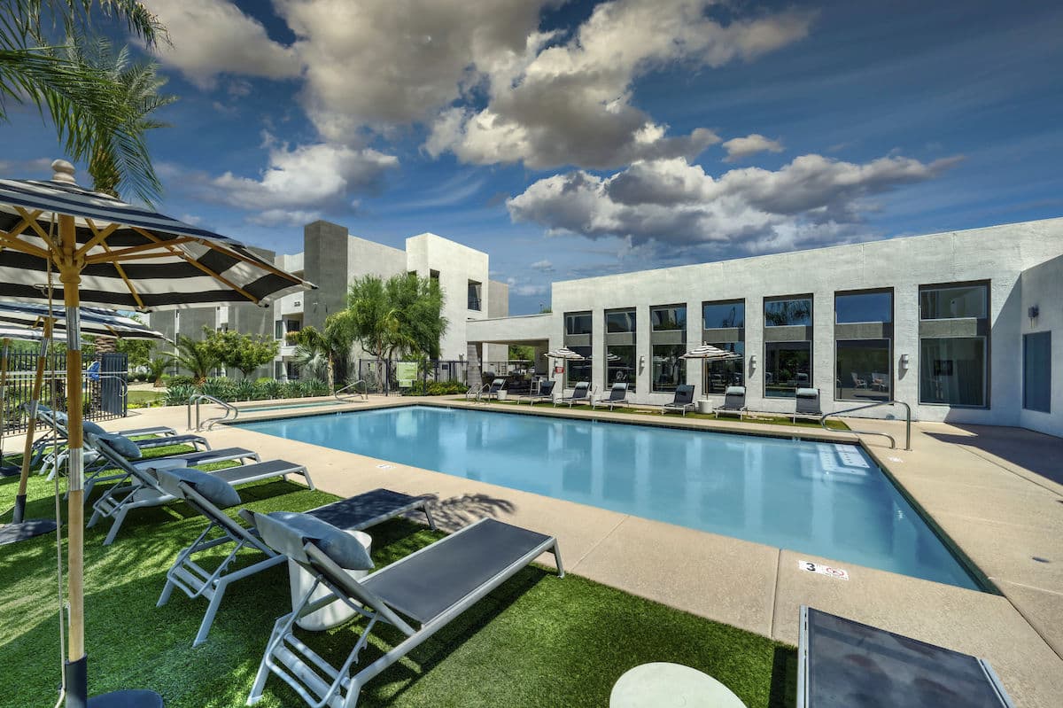 Seven Luxury Apartments 1 of 8