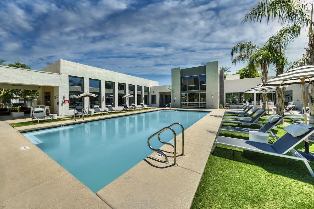 Seven Luxury Apartments Phoenix Az 4 of 24