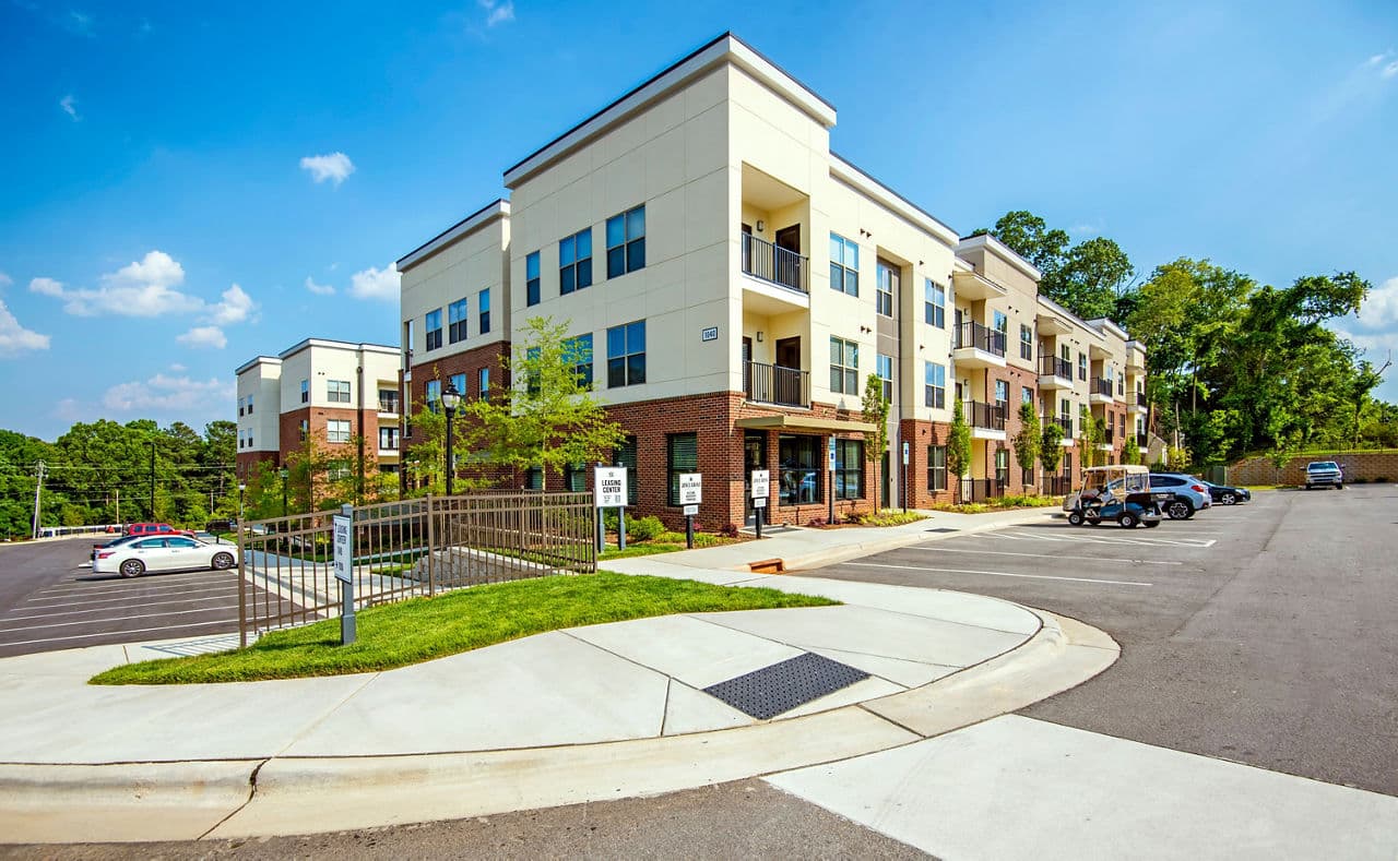 Jones Grant Luxury Apartments Raleigh Nc 2 of 20