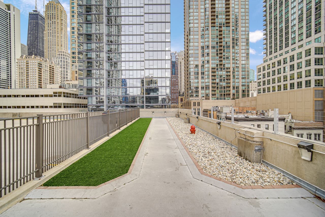 One Superior Place Apartments Chicago Il 19 of 29