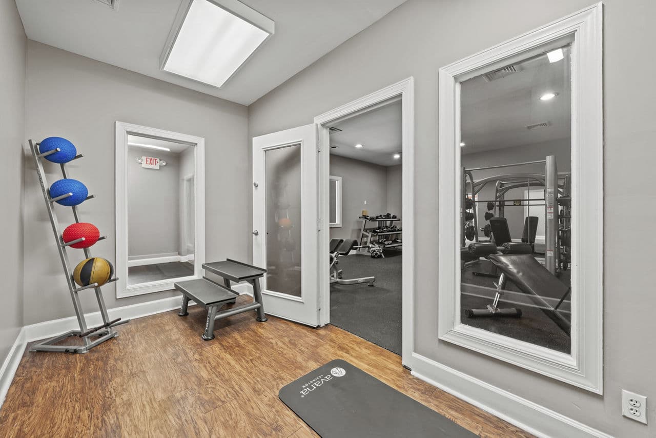 Avana Lexington 8 of 30
