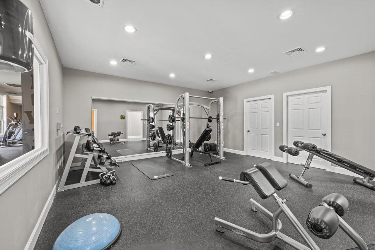 Avana Lexington 9 of 30