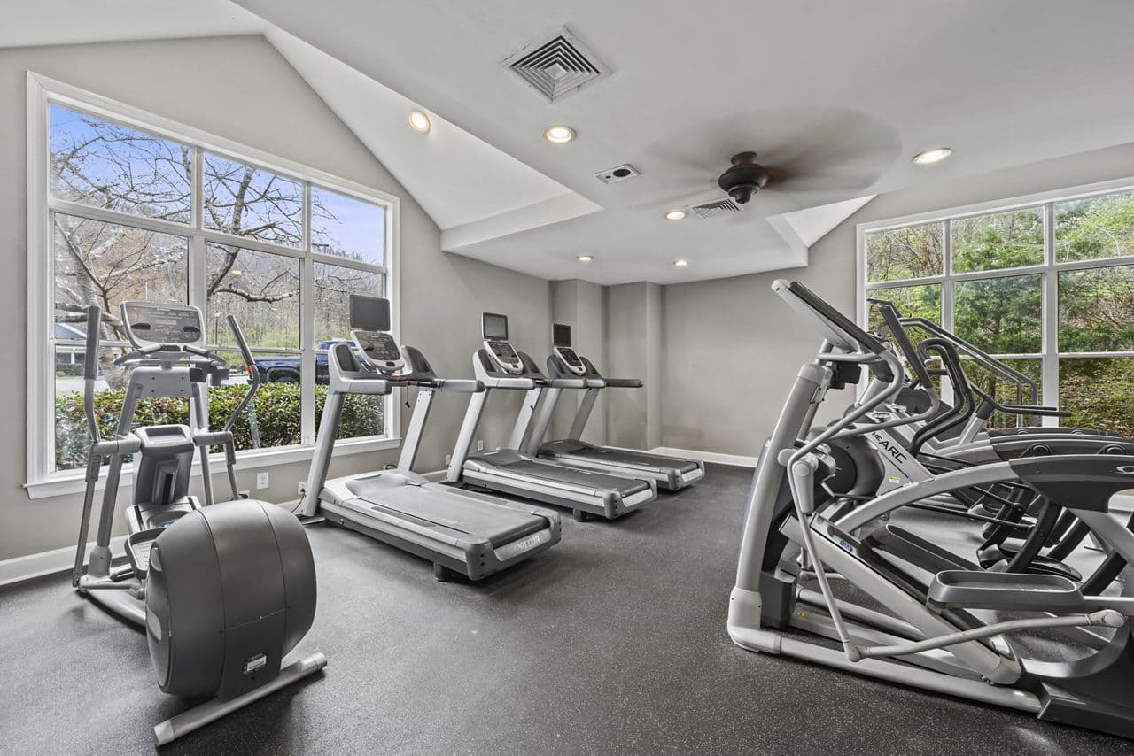 Avana Lexington 10 of 30