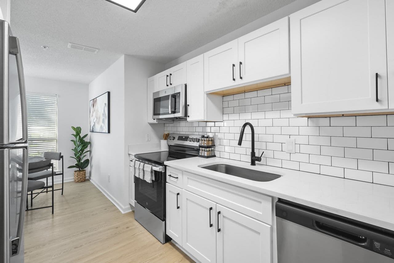 Avana Lexington 19 of 30