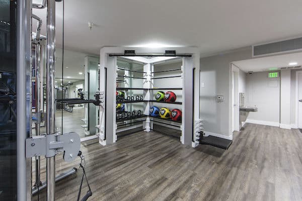 Avana on Wilshire Apartments 15 of 26