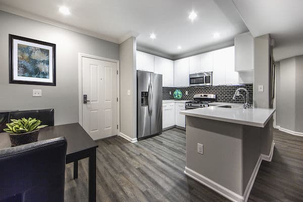 Avana on Wilshire Apartments 21 of 26