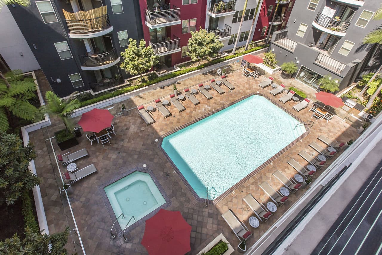 Avana on Wilshire Apartments 4 of 8