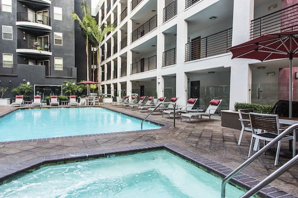 Avana on Wilshire Apartments 7 of 8