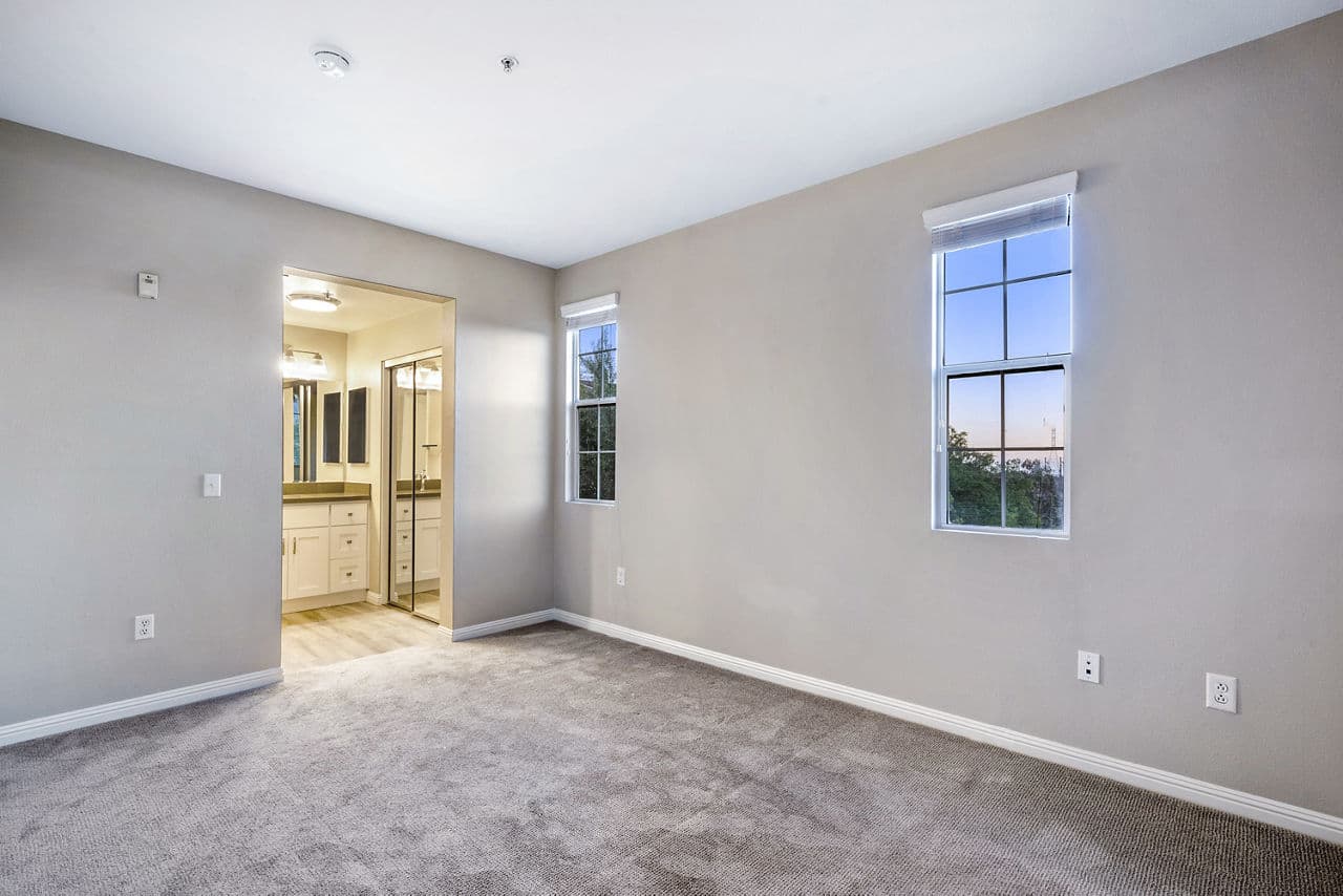 Rolling Hills Gardens Apartments 35 of 39