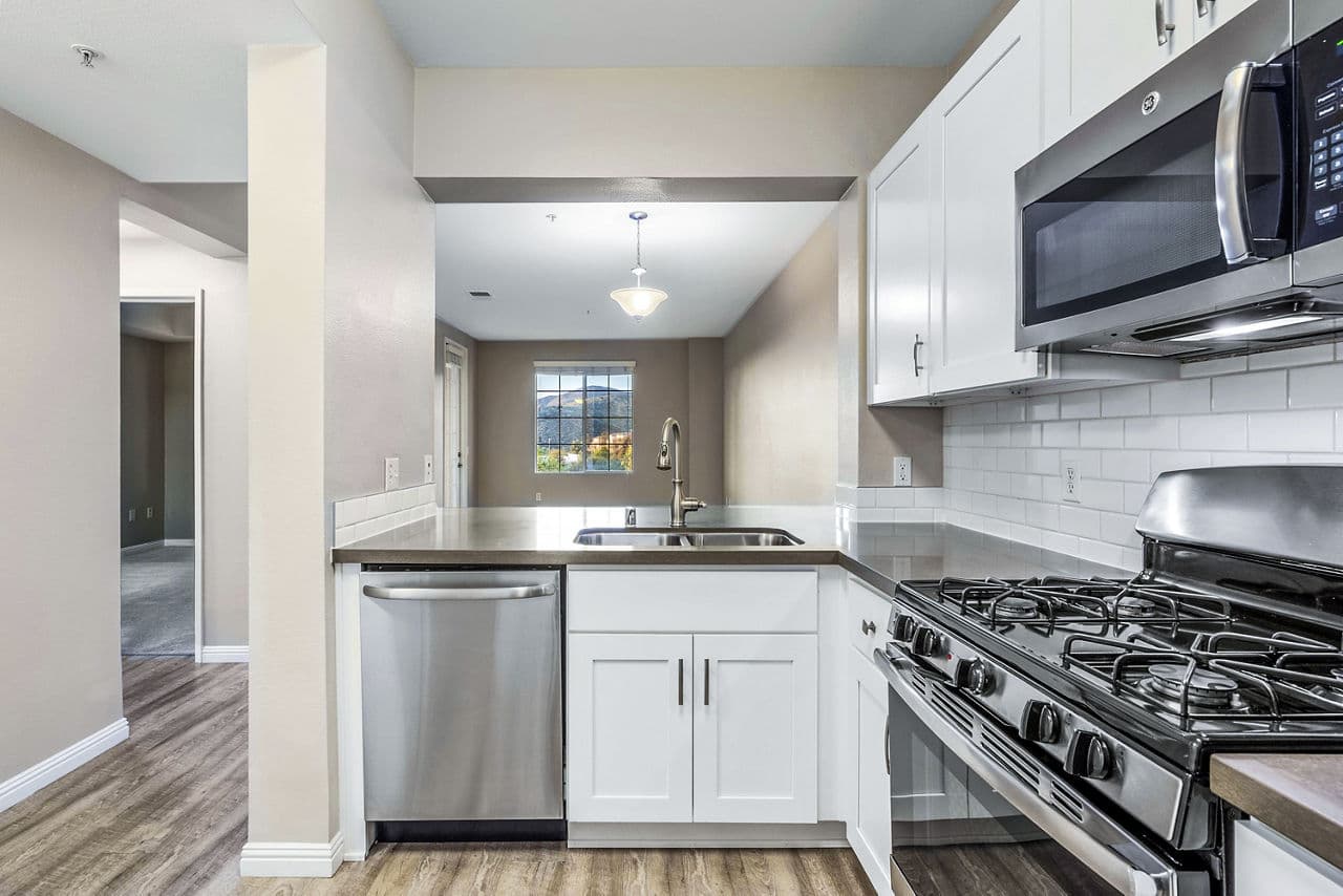 Rolling Hills Gardens Apartments 28 of 39