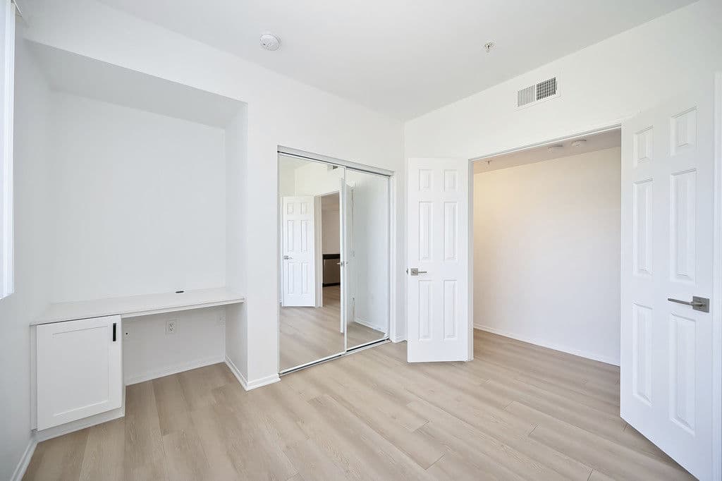 Eagle Glen Apartments 25 of 29