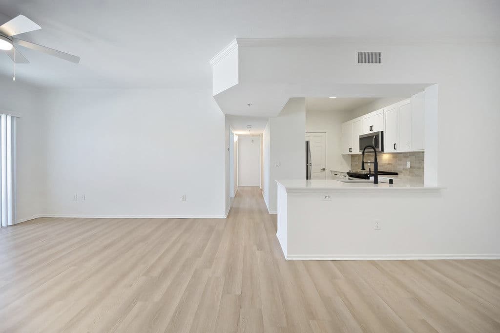 Eagle Glen Apartments 23 of 29