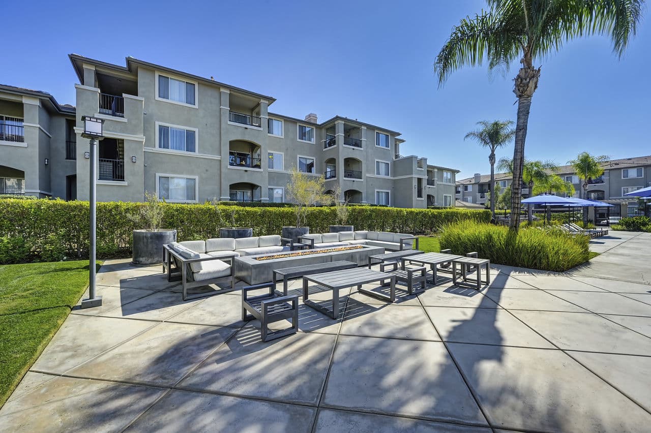 Eagle Glen Apartments 15 of 29