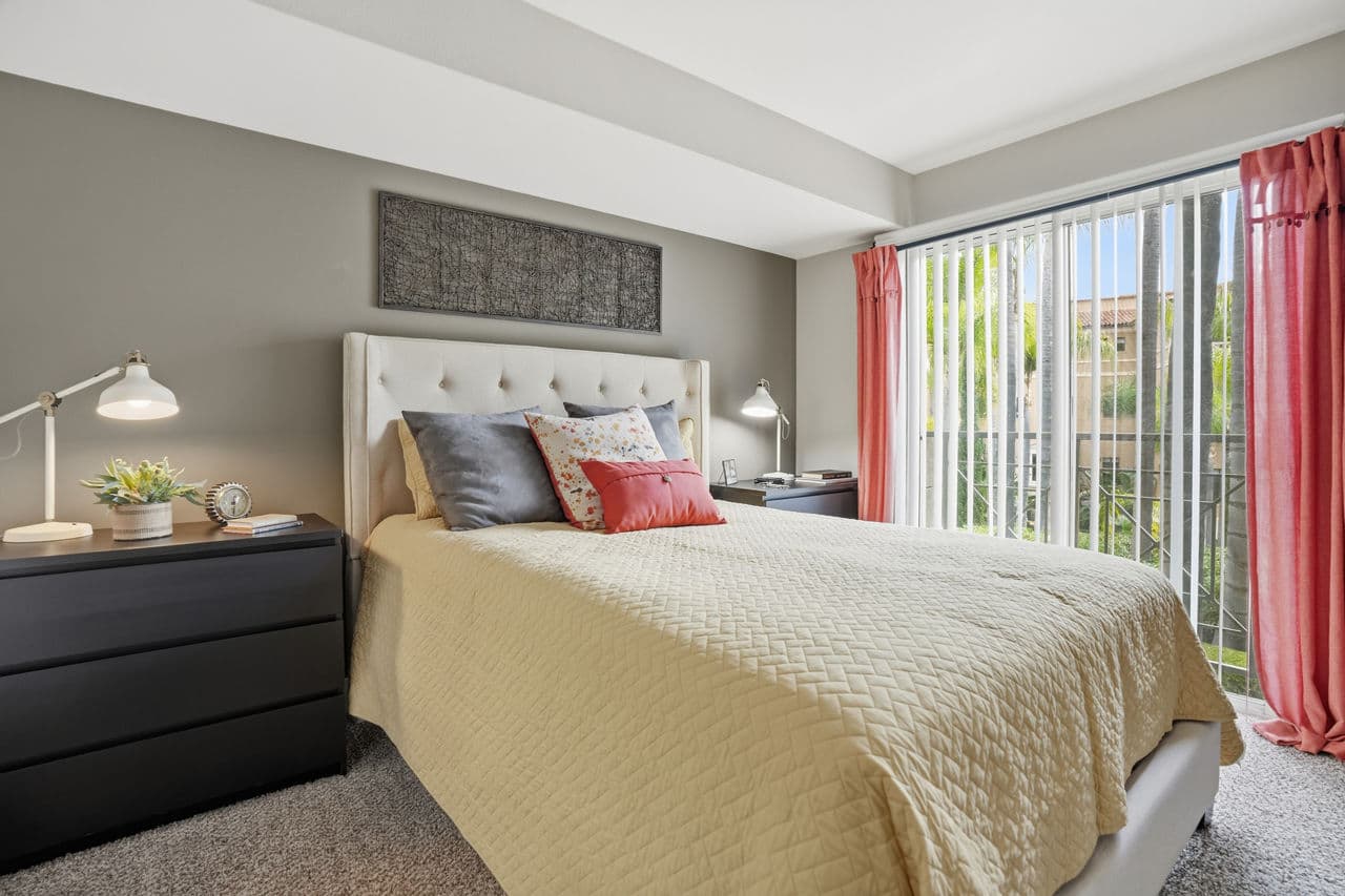 Holly Street Village Apartments 24 of 26