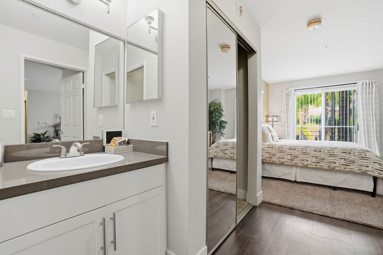 Holly Street Village Apartments 26 of 26
