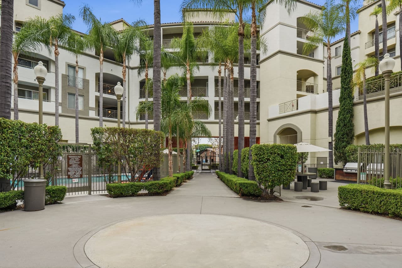 Holly Street Village Apartments 11 of 26