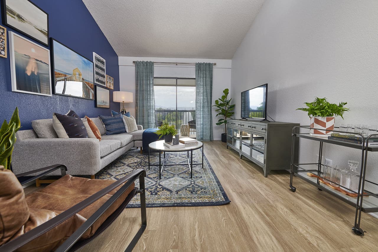 Lakeview Towers At Belmar Apartments Lakewood Co 9 of 20