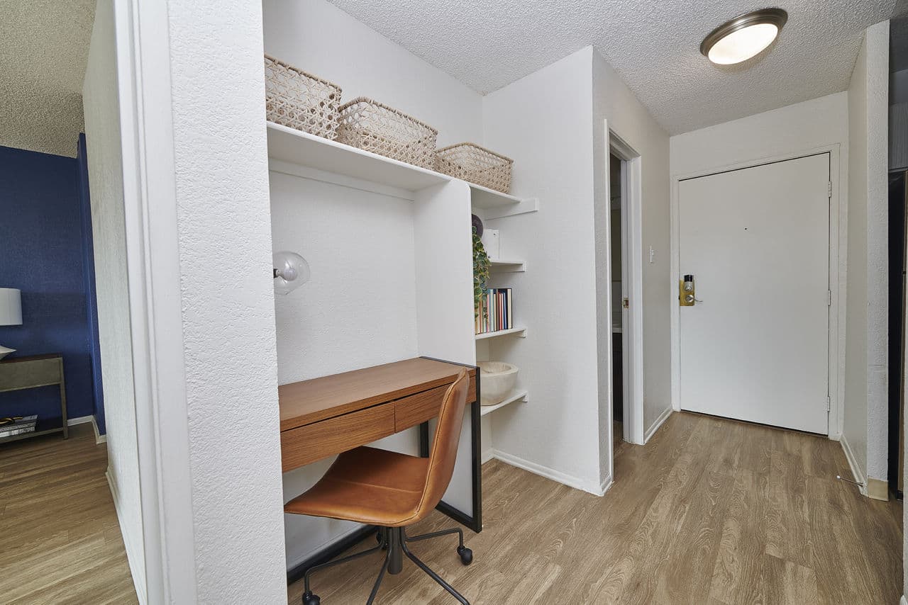 Lakeview Towers At Belmar Apartments Lakewood Co 16 of 20