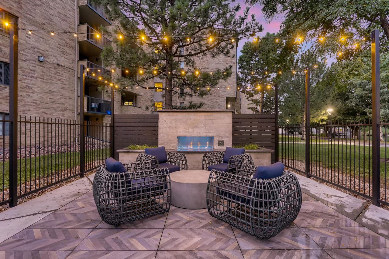 Lakeview Towers At Belmar Apartments Lakewood Co 6 of 20
