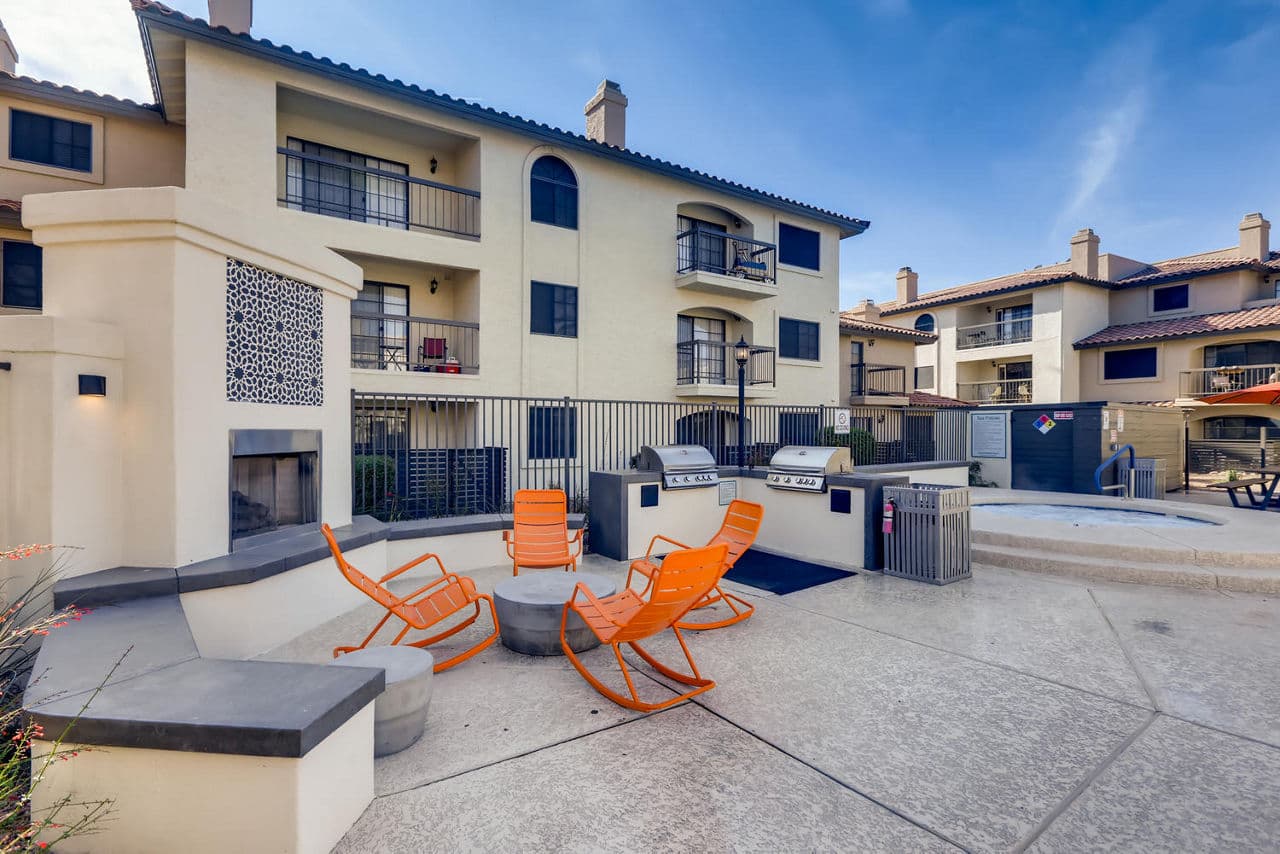 Chazal Scottsdale Apartments 4 of 8